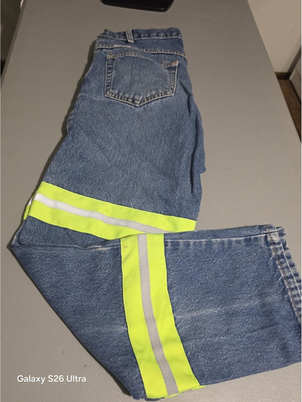 NEW- Wearguard Enhanced Visibility Reflective Denim Work Jeans Size 30x30